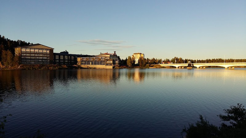 Lycksele Stadshus rapporterar underskott efter tio månader