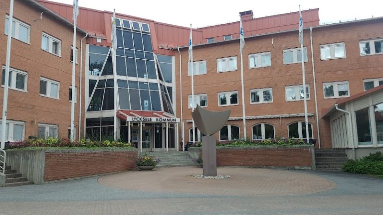 Lycksele Stadshus budget 2026 med 200 000 kr för koncernöversyn